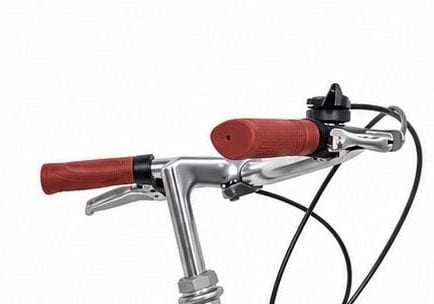 Grips, bell and brake levers on the handlebar
