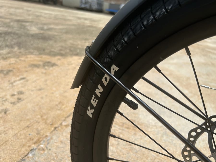 Front wheel, mudguard and Kenda tyre