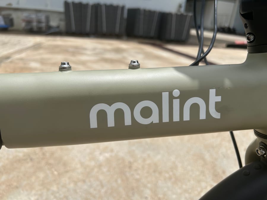 Malint wordmark on the top tube