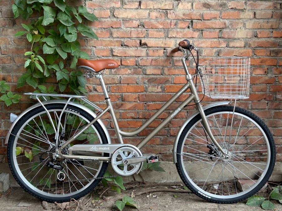 Urban Ride in khaki, drive side